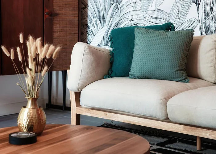 Riva - By Myhomeincomo 莱诺